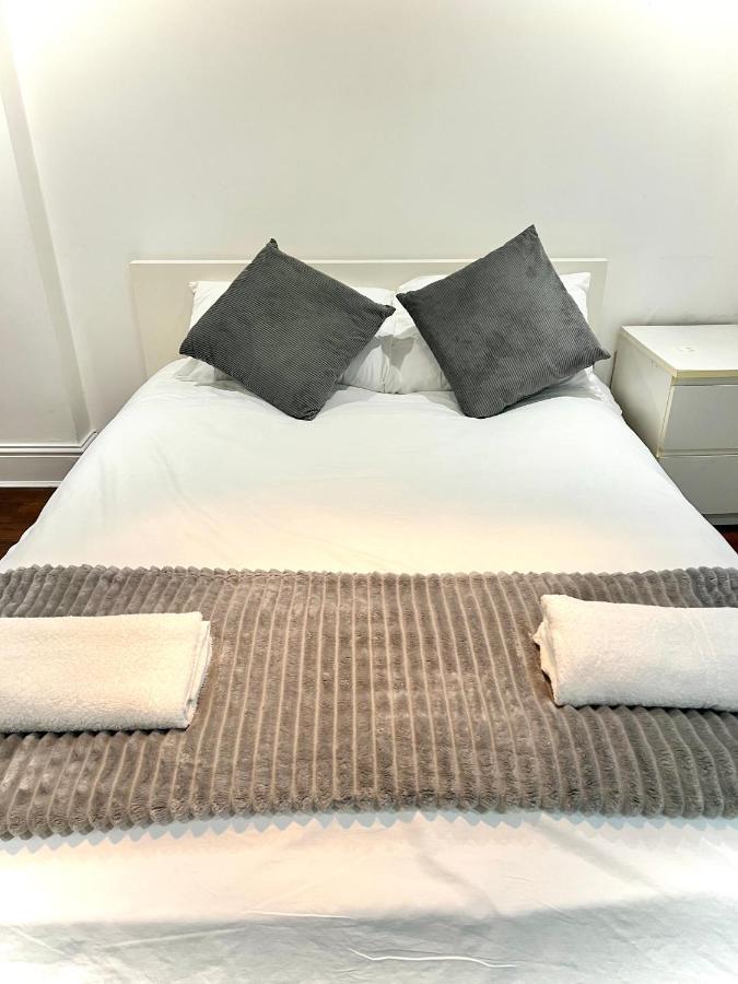 Canary Wharf Holiday Rooms London Ngoại thất bức ảnh
